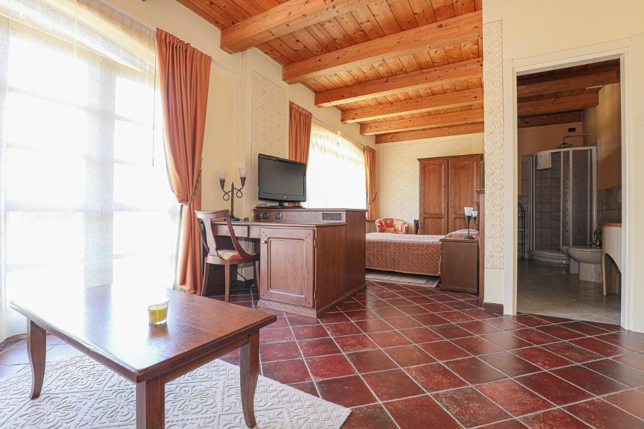 Cascina Giuli Vila Alba  Exterior foto